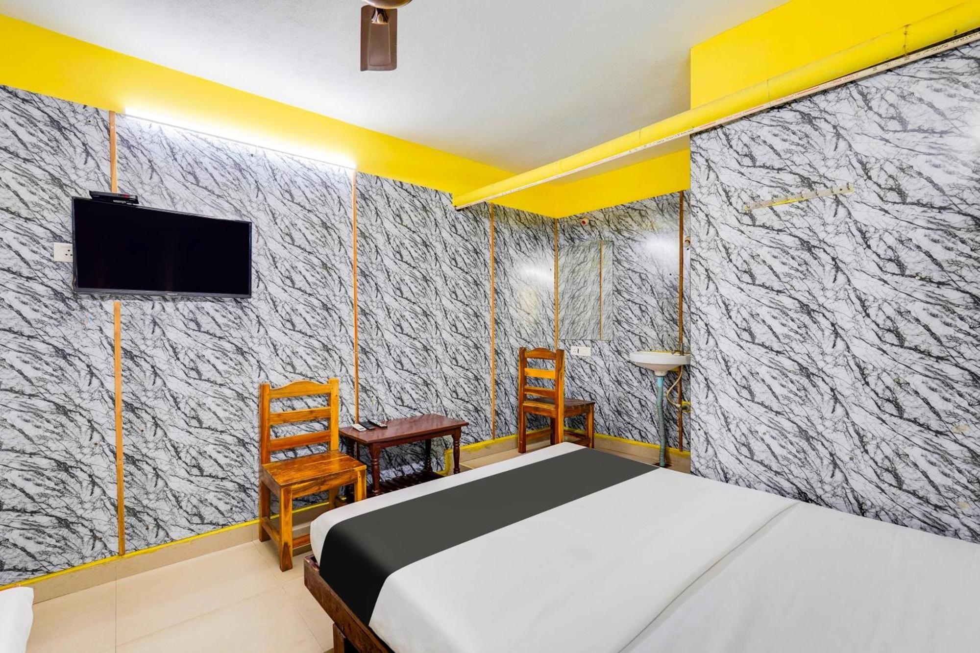 Super Hotel O Heritage Town Formerly Vasavi Пондичери Екстериор снимка